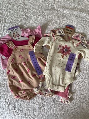 Huggies/PekkIe Baby Girls Pink Floral Matching Set - 3M